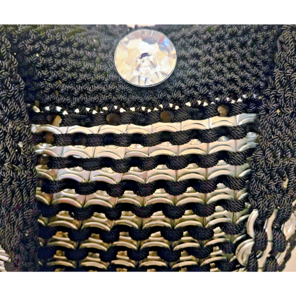 Soda Pop Tabs and Crochet black silver crossbody handbag purse - Picture 5 of 12